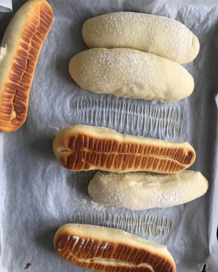 牛奶白面包