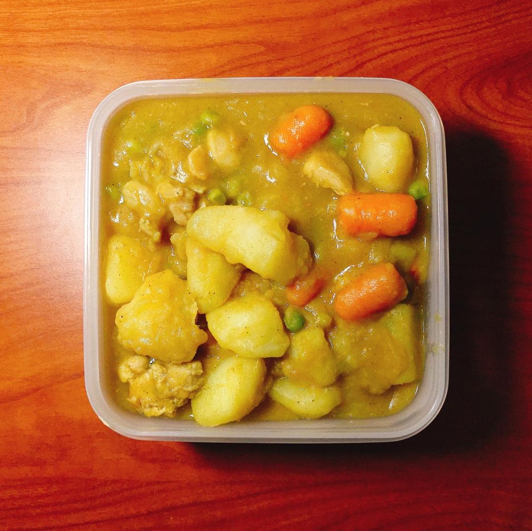 咖喱鸡肉饭