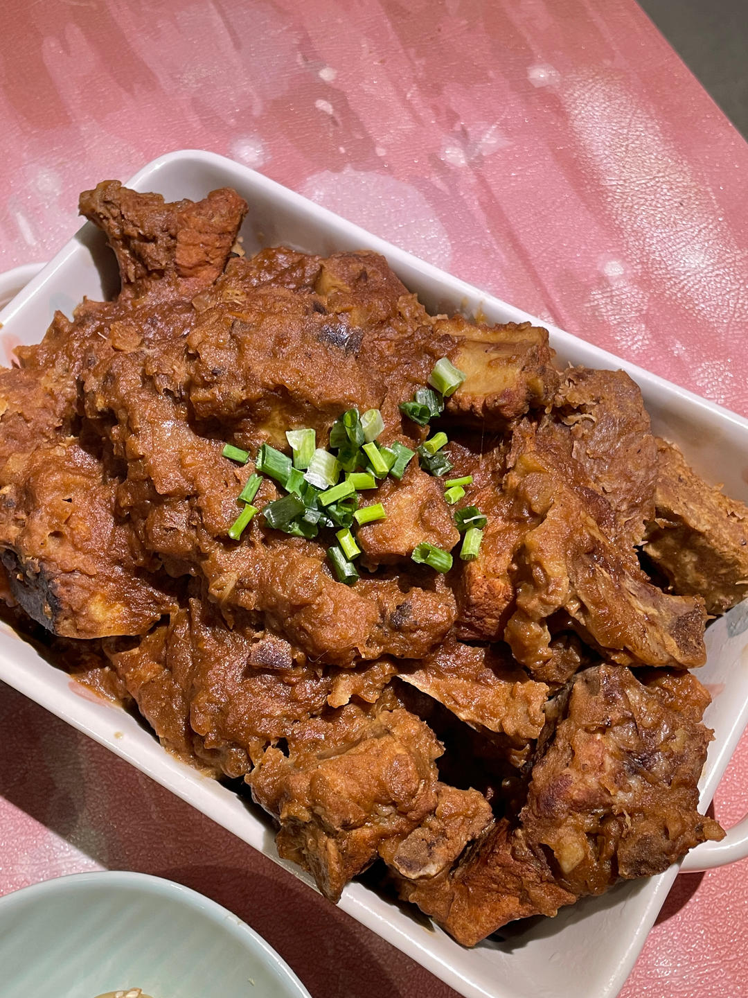 能让人连吃三碗米饭的芋头烧排骨