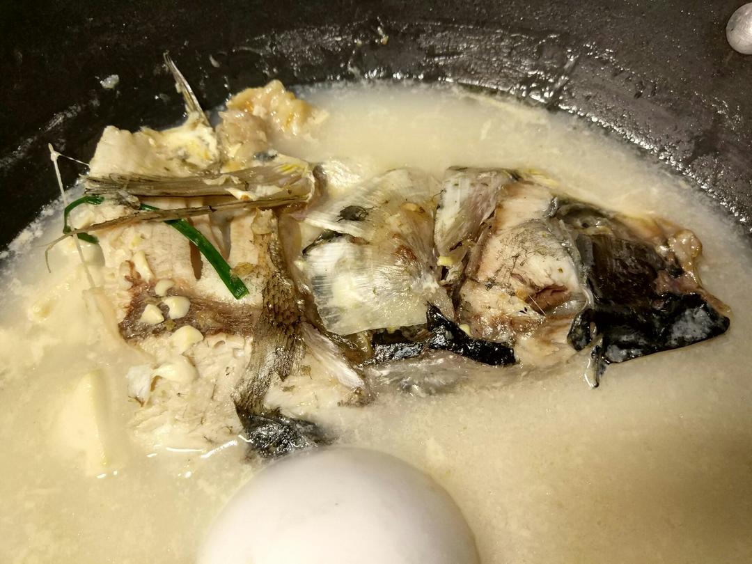 鱼头豆腐汤