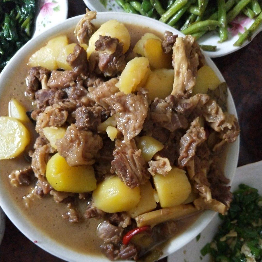 红烧牛腩