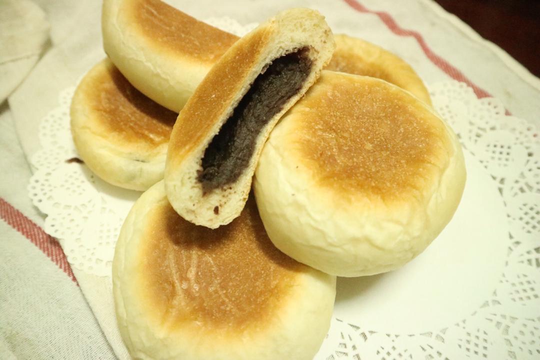 日式和风红豆包