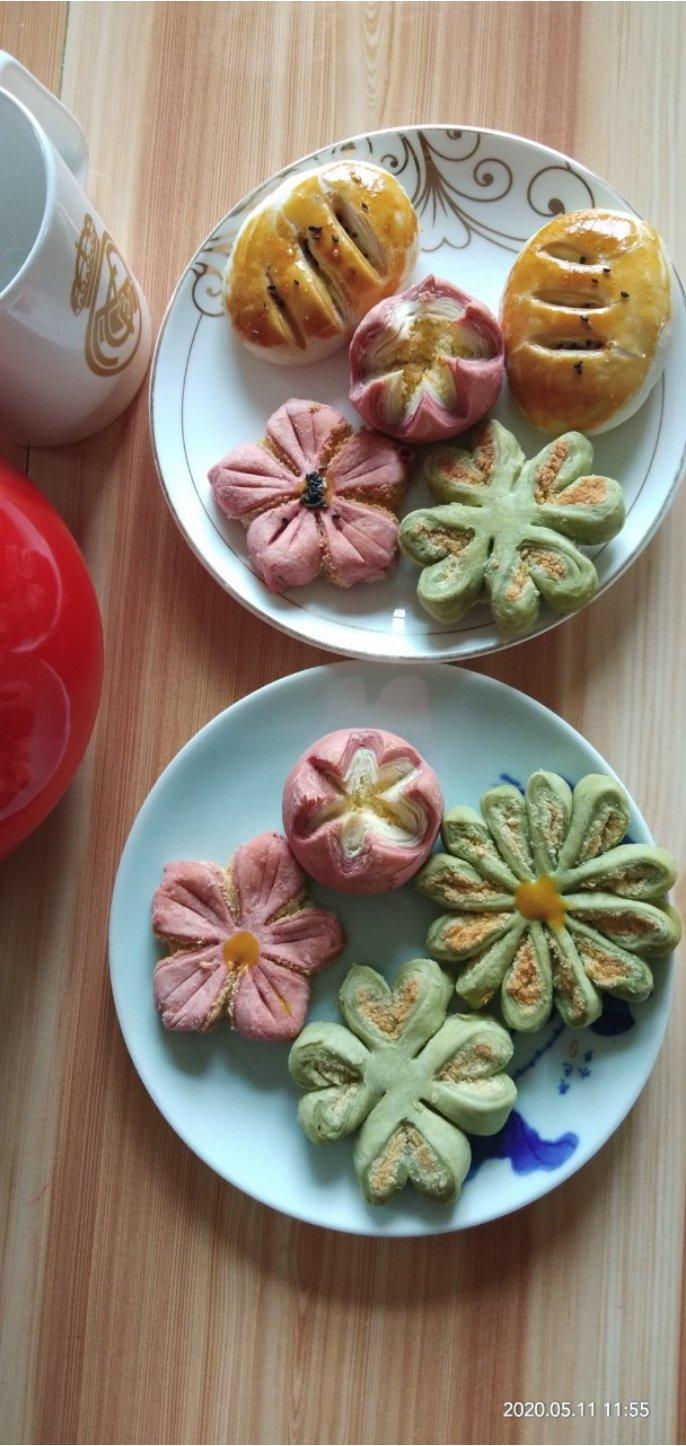 猪油版的各种酥（叉烧酥 紫荆花酥 菊花酥 元宝酥 ）