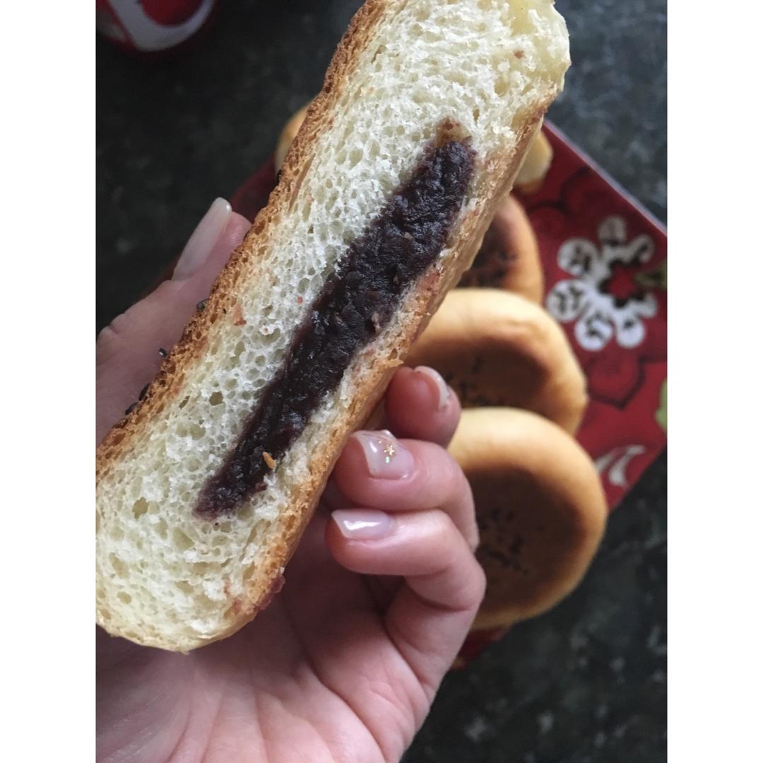 日式传统红豆面包（中国红豆大饼子）