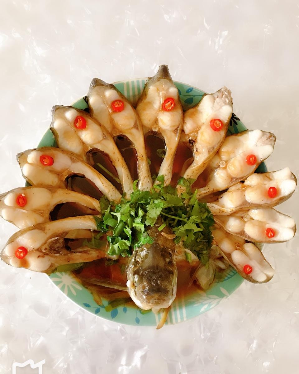 简dan颖做的孔雀开屏清蒸鱼