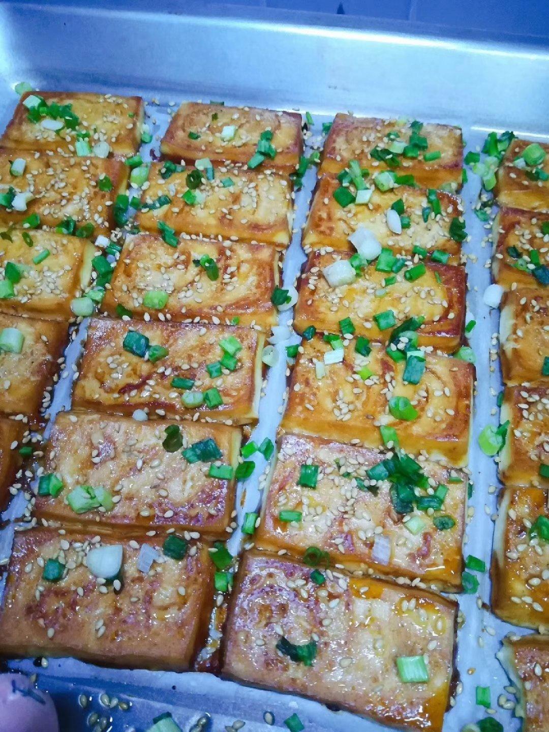 秒杀烧烤摊的烤豆腐（烤箱版）