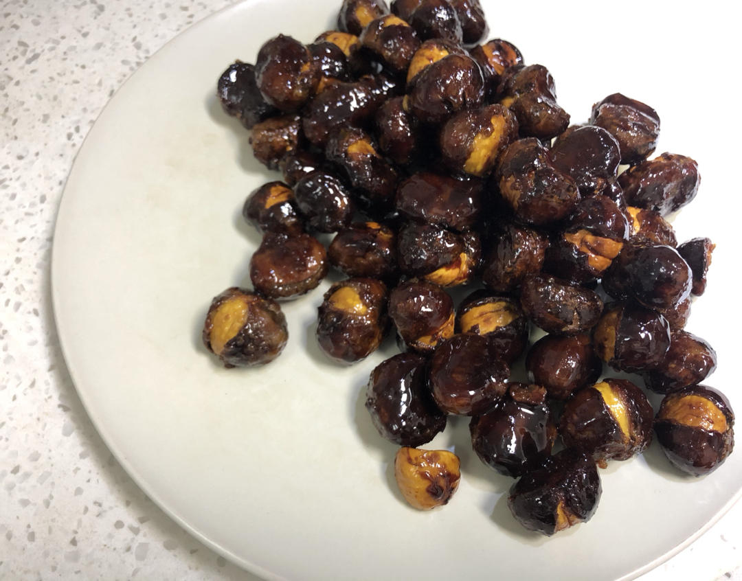 铁锅炒板栗