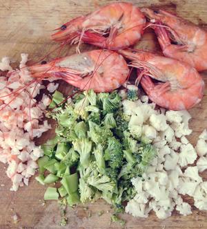 海鲜花菜焗饭的做法 步骤1
