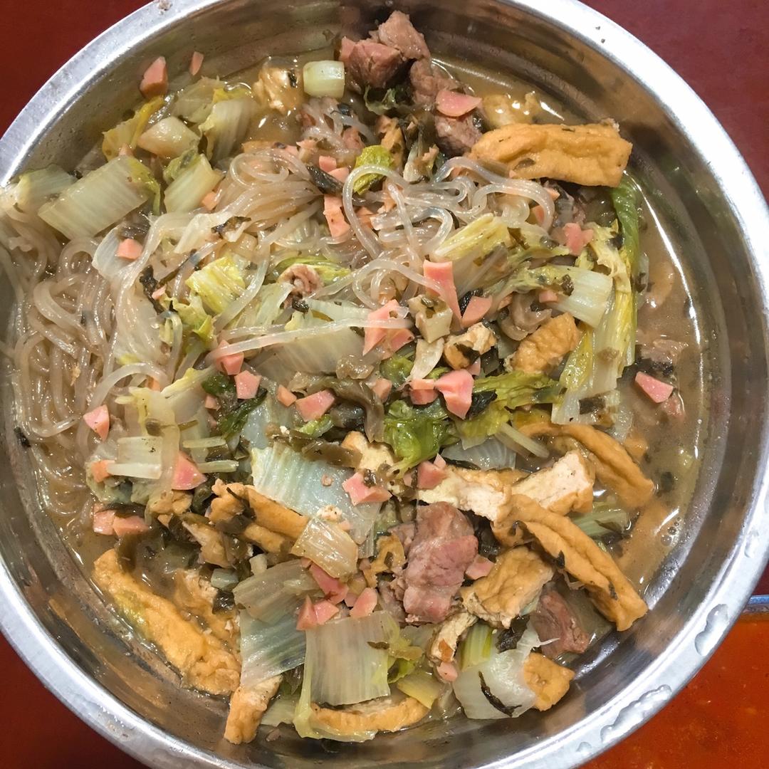 东北酸菜猪肉炖粉条