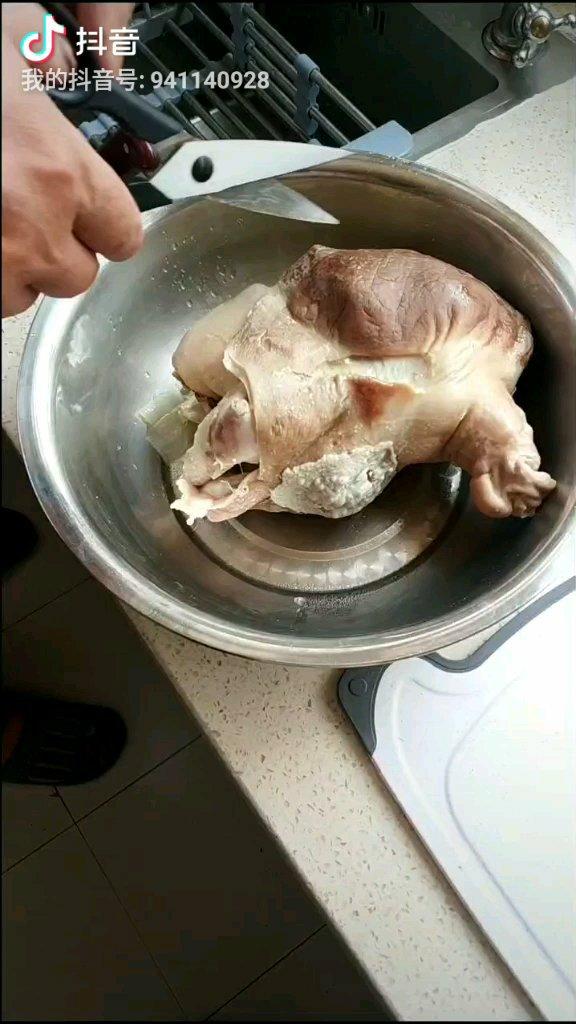 肚包鸡
