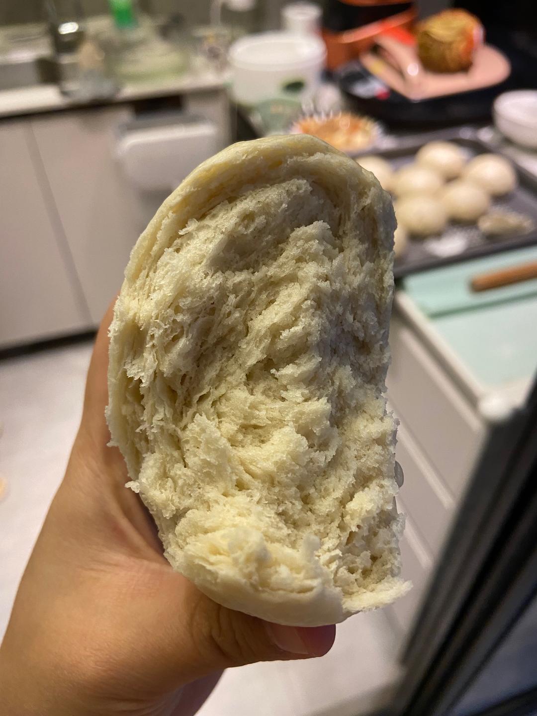 3两一个的山东呛面馒头