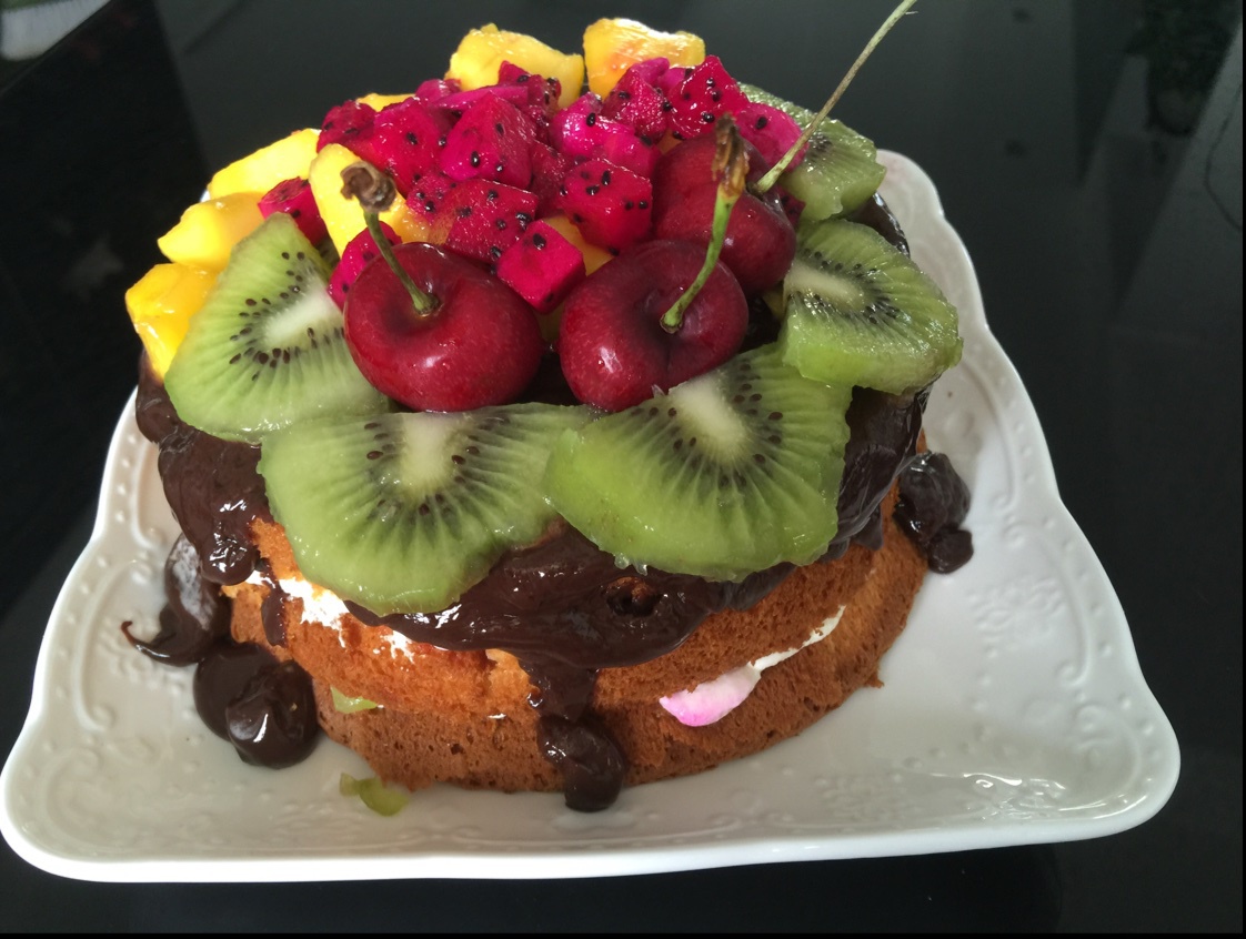 巧克力淋面裸蛋糕