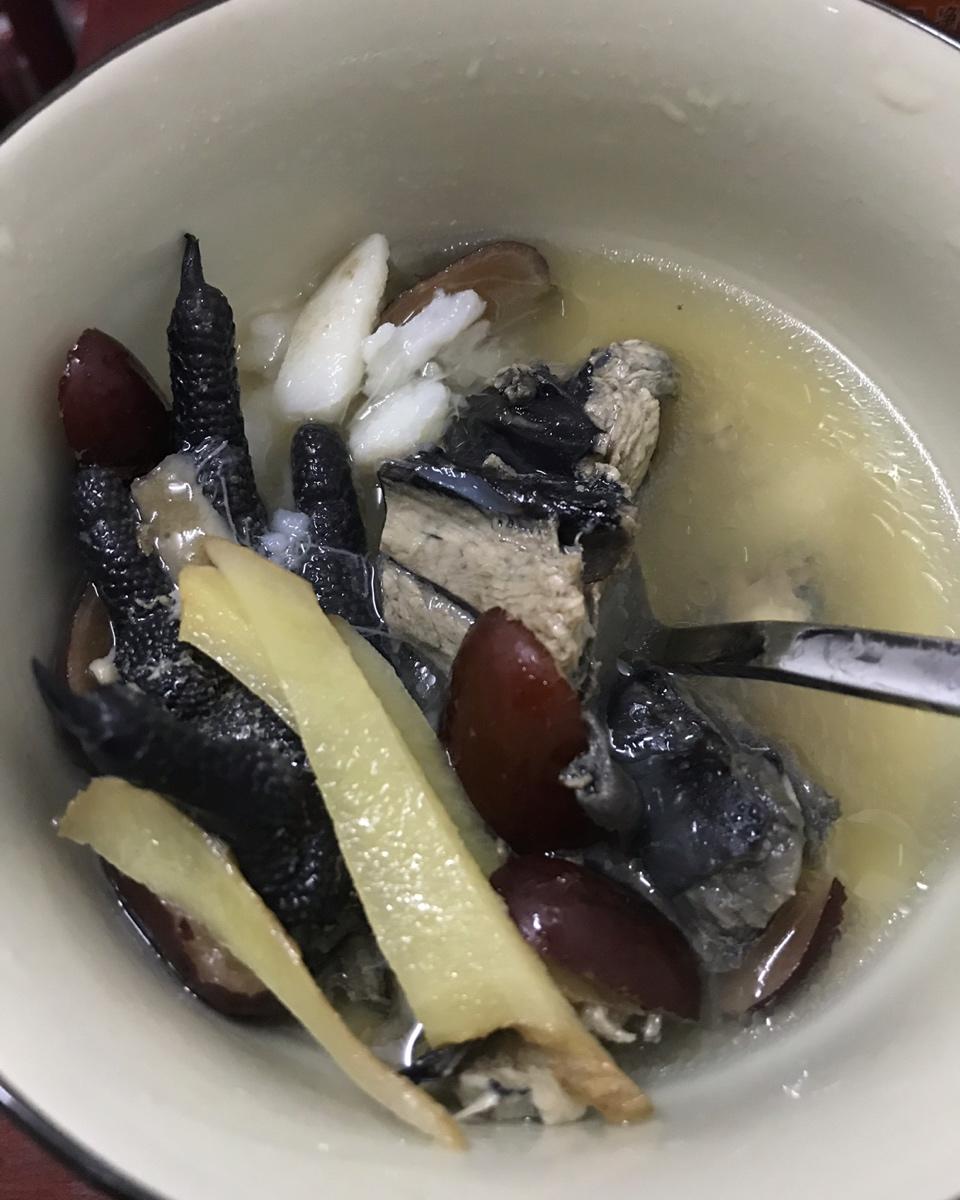 山药枸杞乌鸡汤
