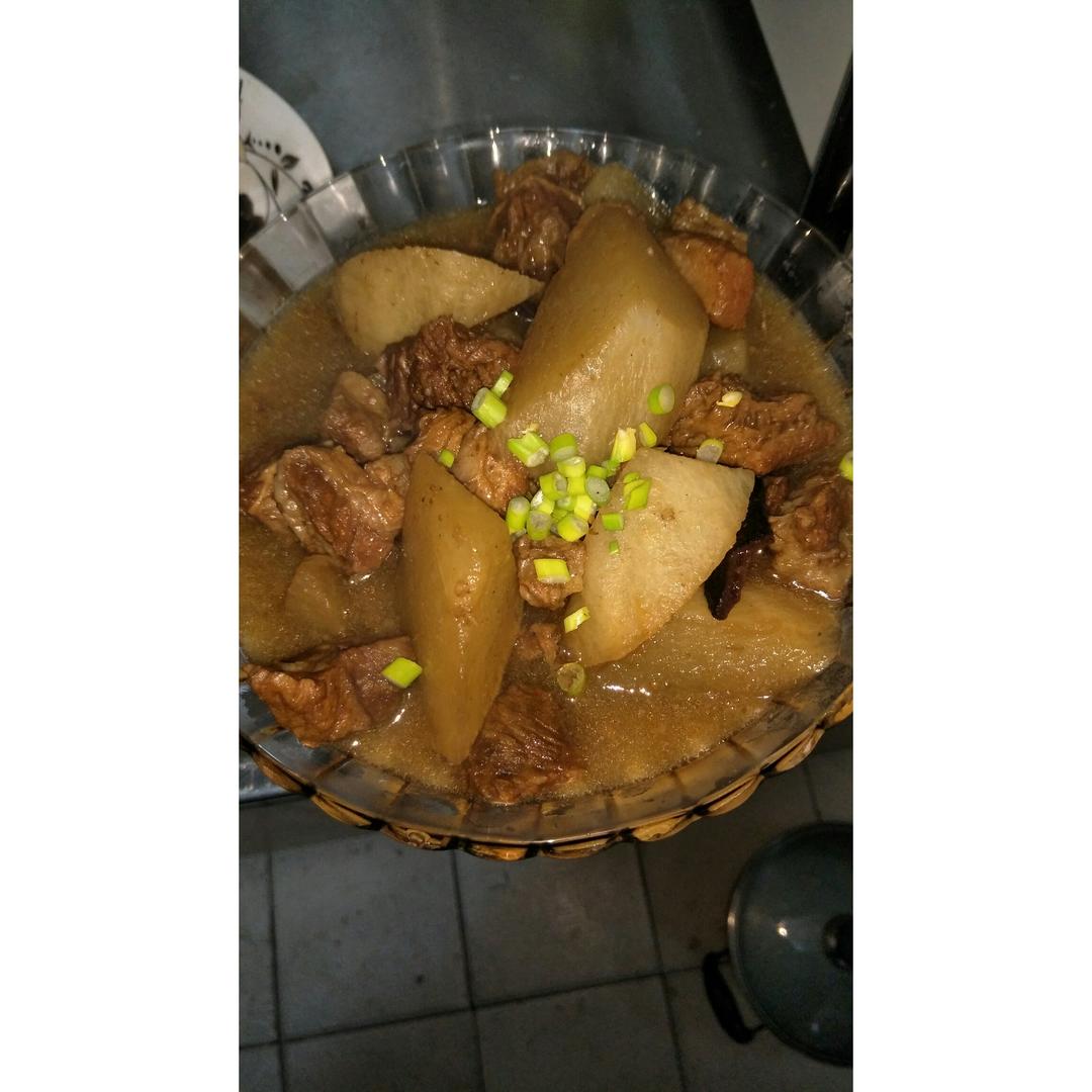 萝卜炖牛腩