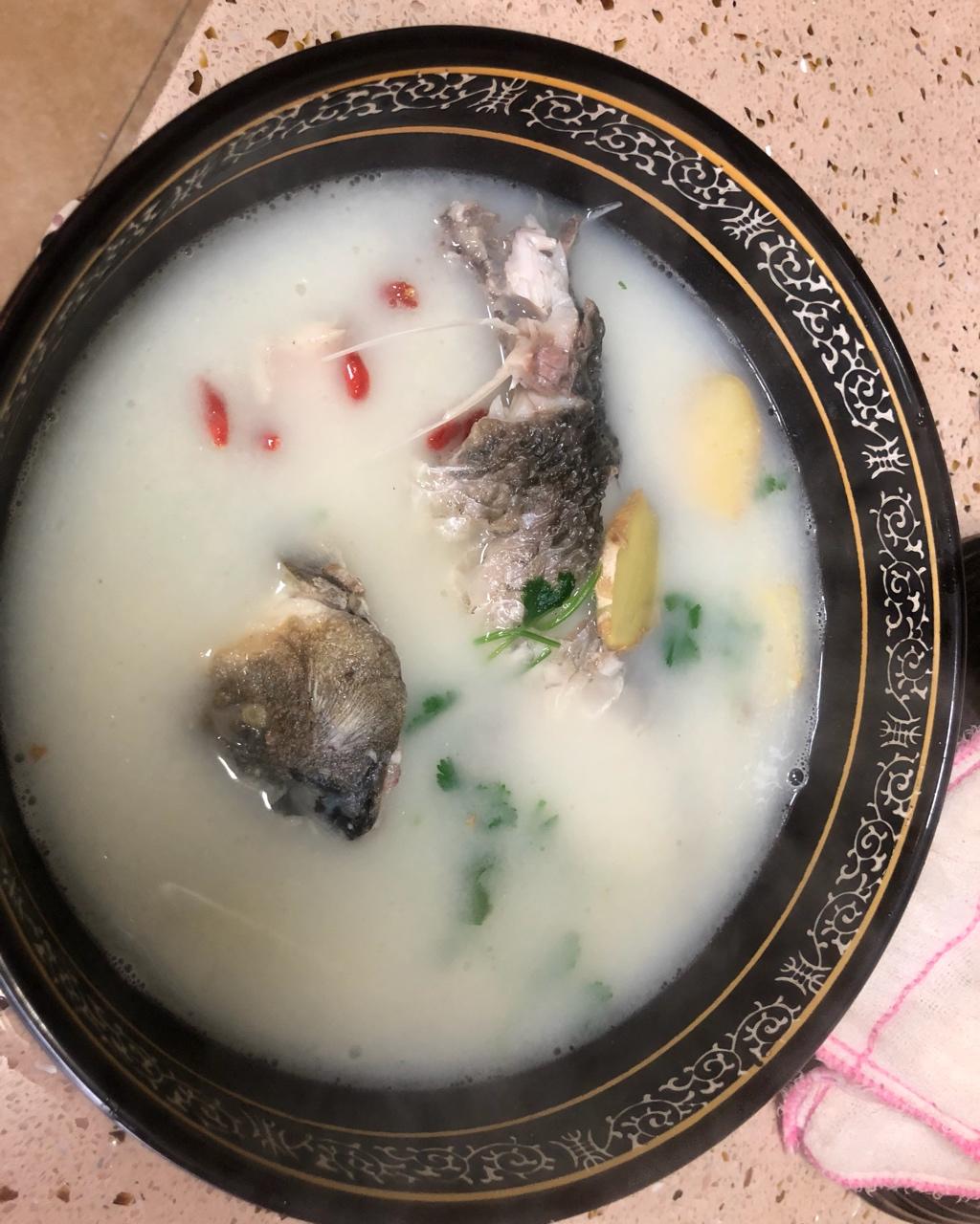 baby晨-9做的鲫鱼汤