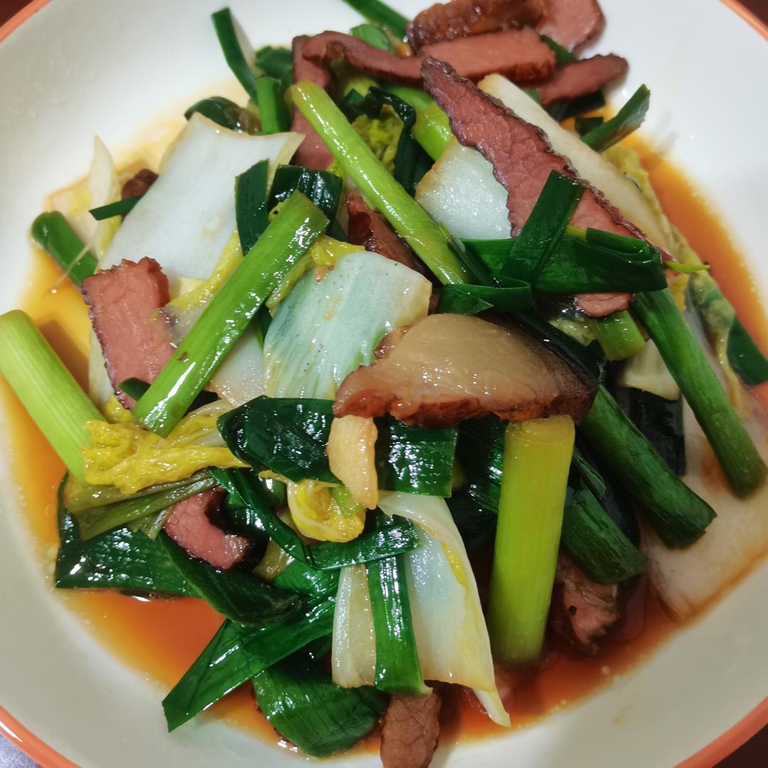 腊肉炒蒜苗
