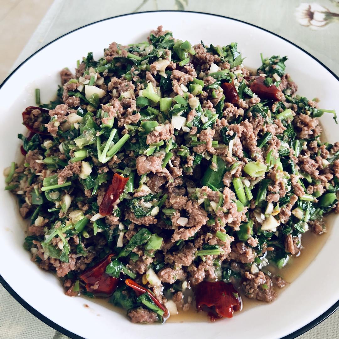 川芎炒牛肉的做法