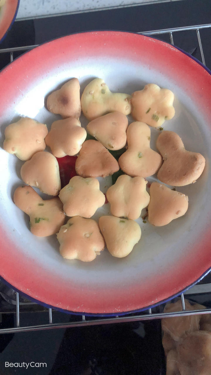 少油少盐少糖无苏打的苏打饼干～～适合儿童，体弱者食用