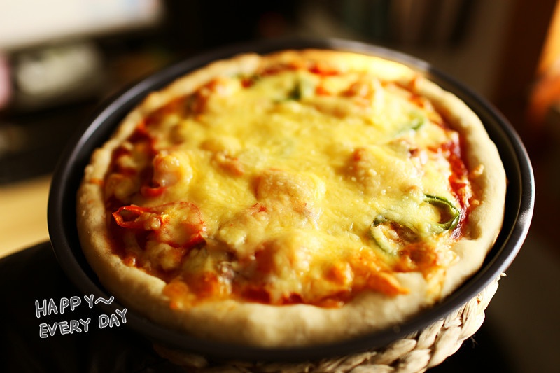 厚底鲜虾培根披萨