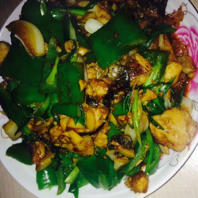 大蒜炖鱼块