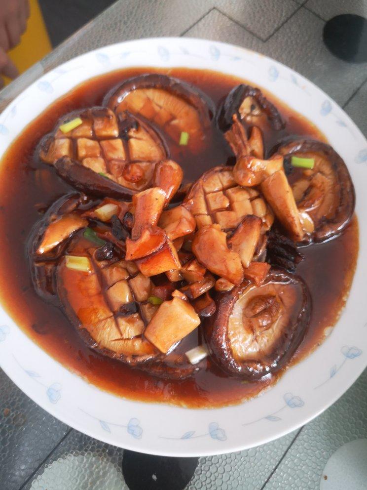 鲜嫩多汁，比鲍鱼还好吃红烧香菇