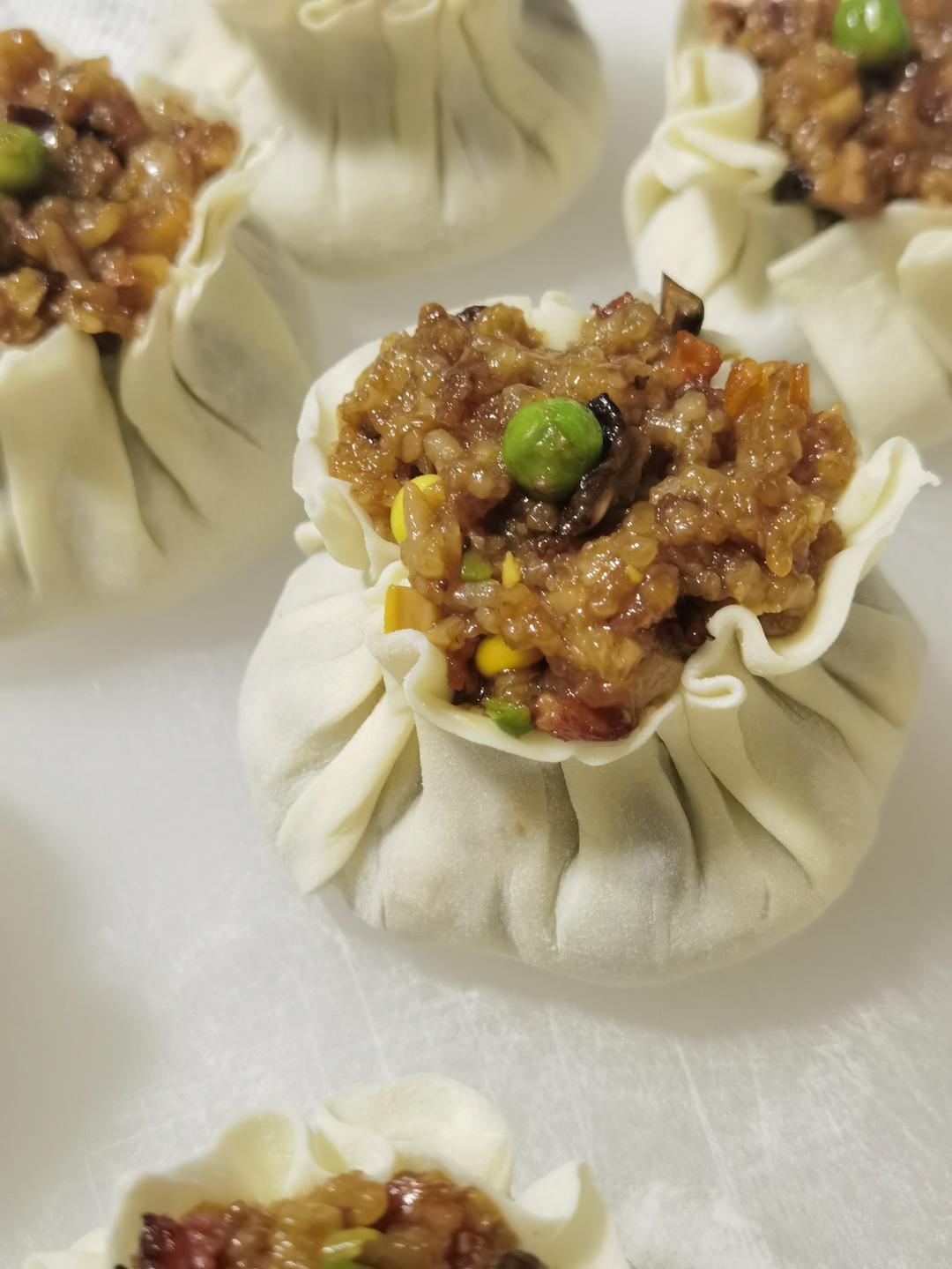 香肠笋丁糯米烧卖