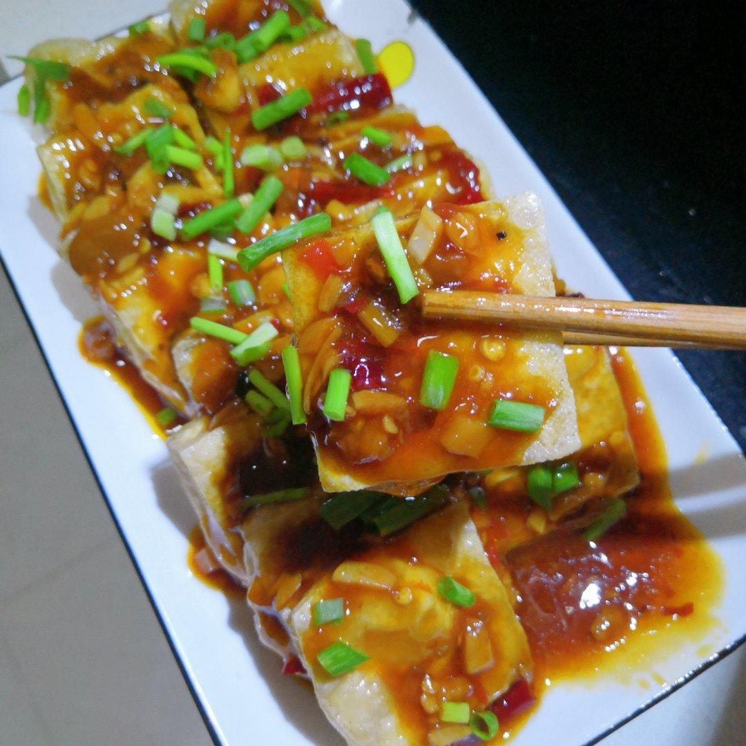 酱汁香煎(臭)豆腐