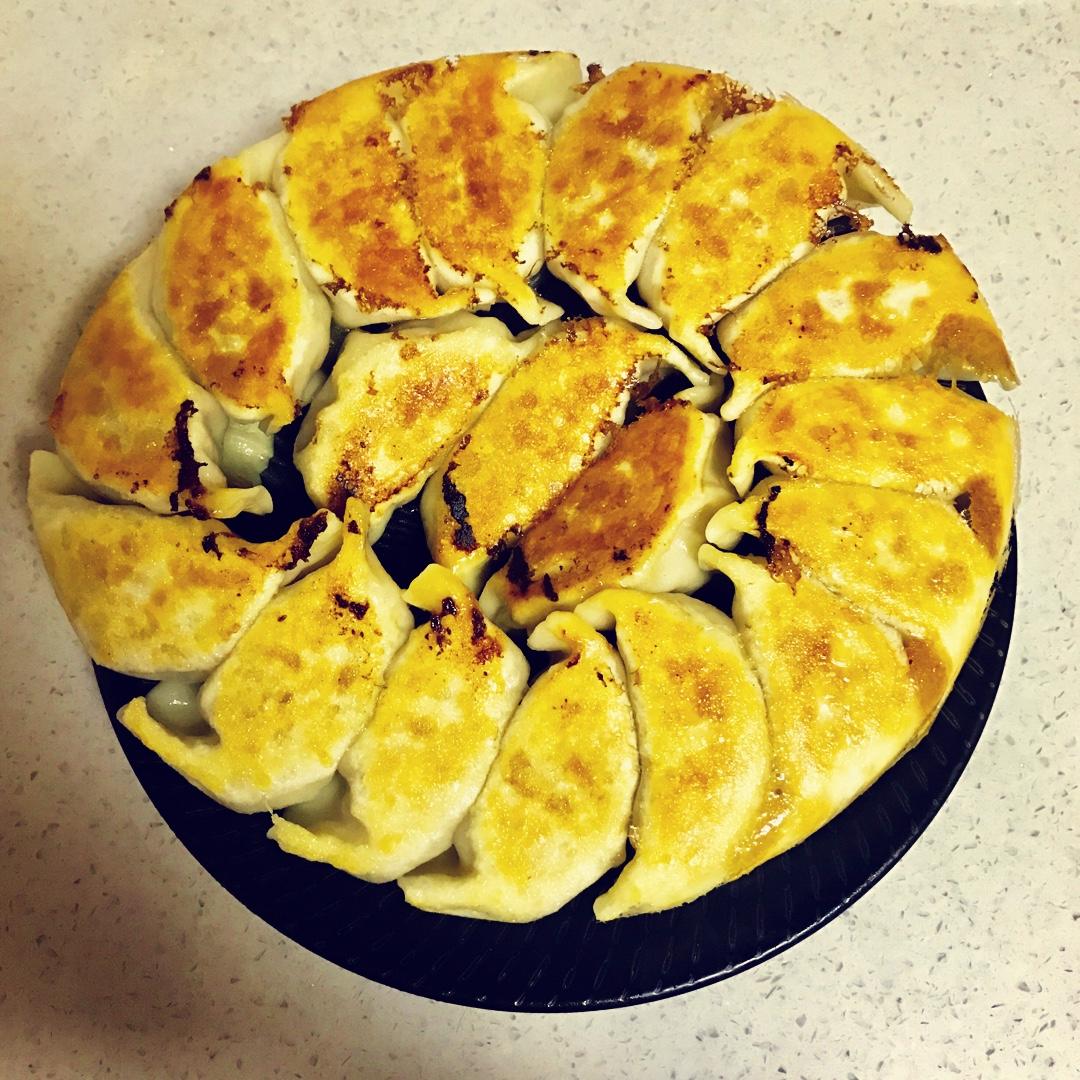 超级简单做煎饺