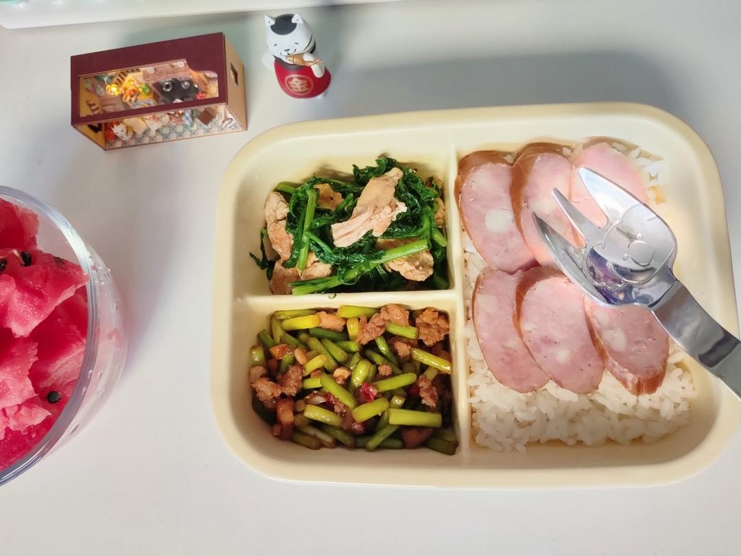 蒜苔炒肉末，三碗米饭都不够吃