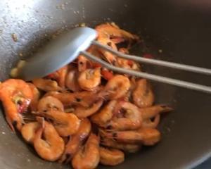 爆炒麻辣虾🦐香辣可口的夏季开胃菜的做法 步骤5