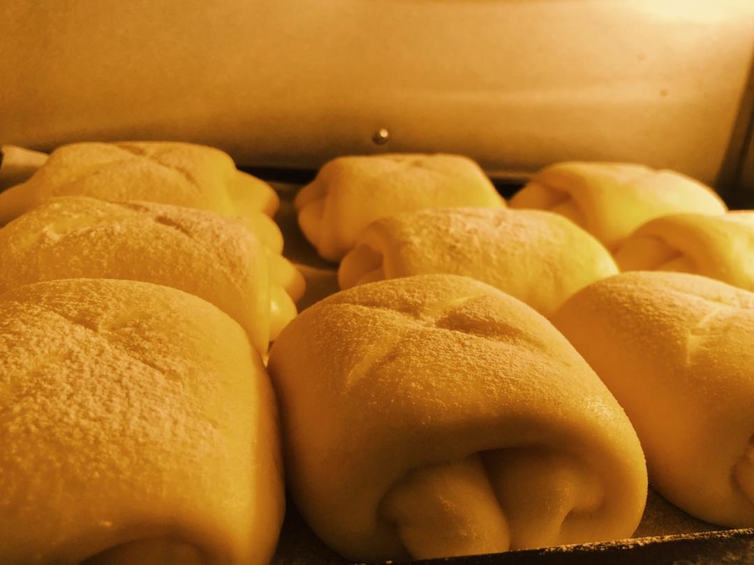 软到不知所措的牛奶卷