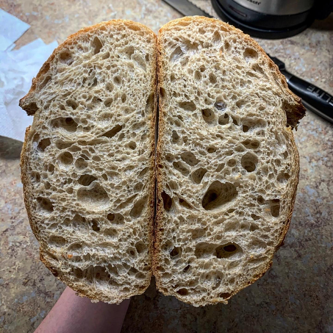 Country sourdough loaf 酸种面包/欧包
