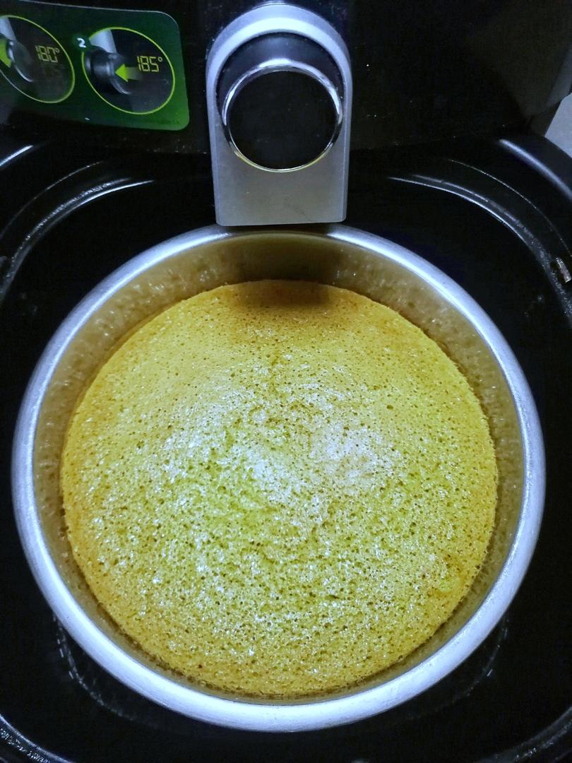 空气炸锅蛋糕 戚风（6寸超详细打蛋/脱模步骤）