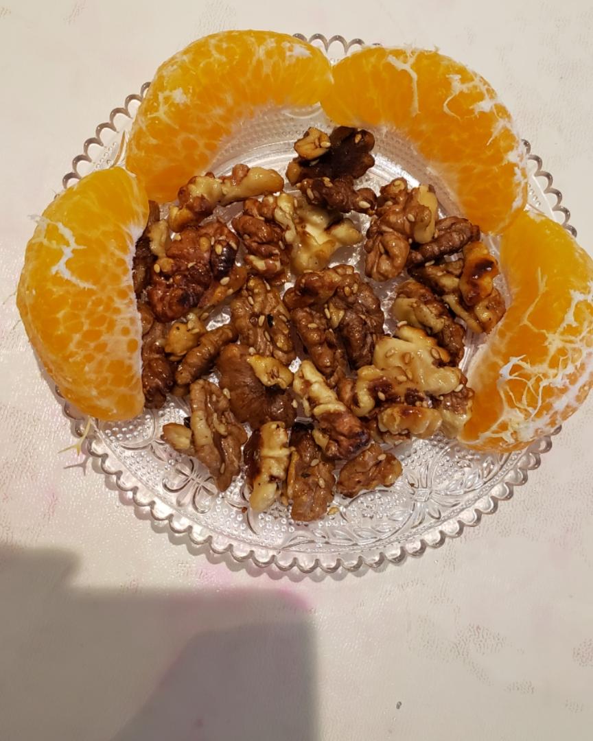 简易琥珀核桃仁的做法