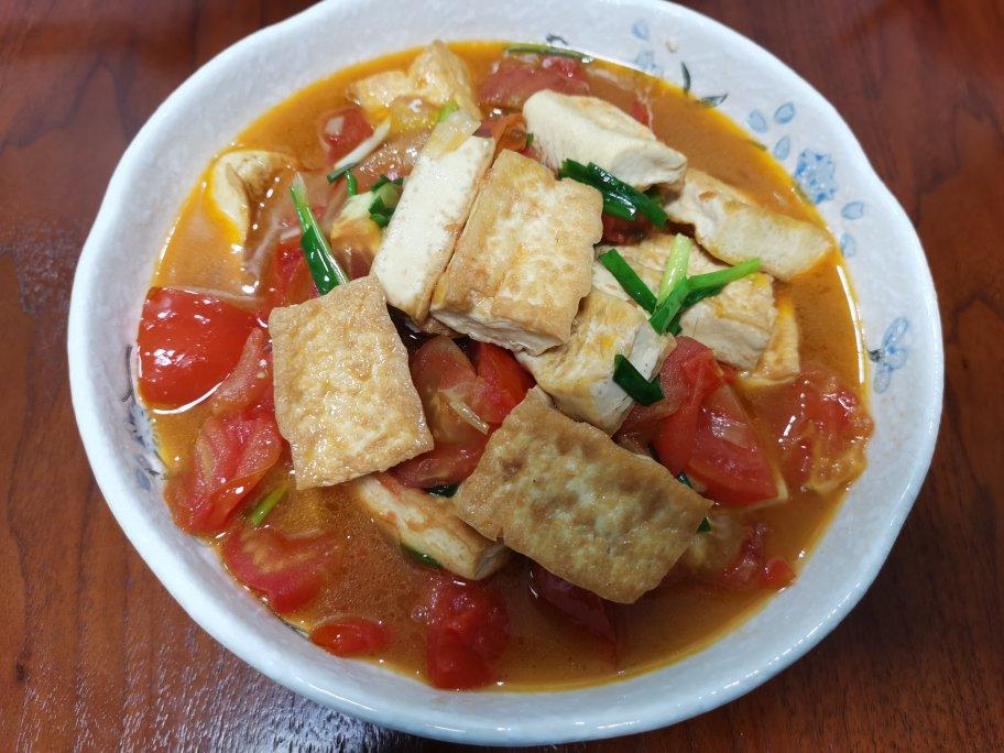 西红柿焖豆腐
