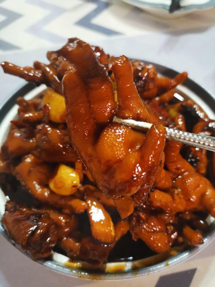 “销魂”卤鸡爪