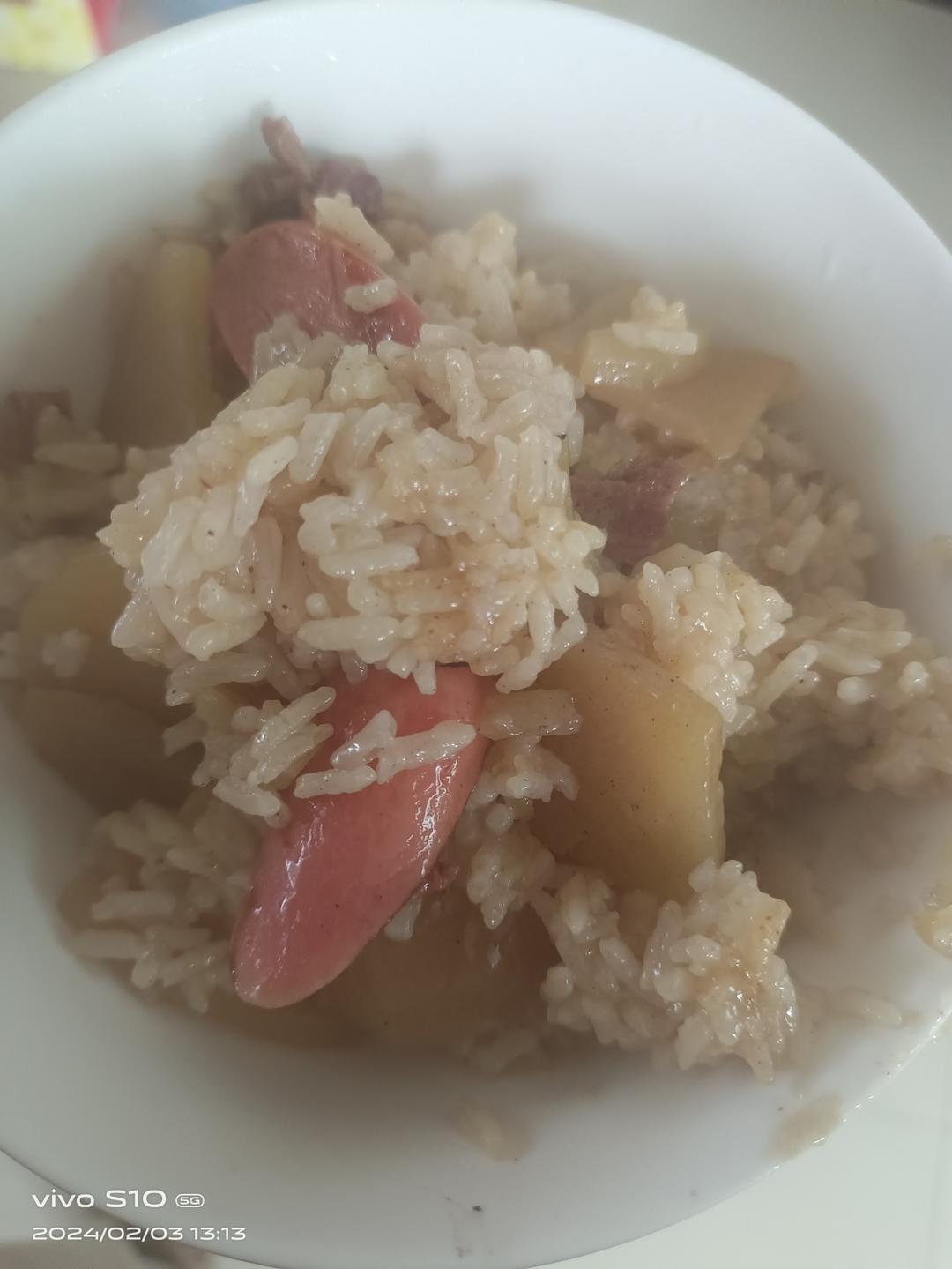 土豆焖饭（电饭锅版）