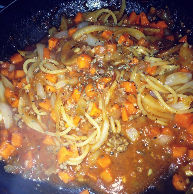 腊味红酱意大利面