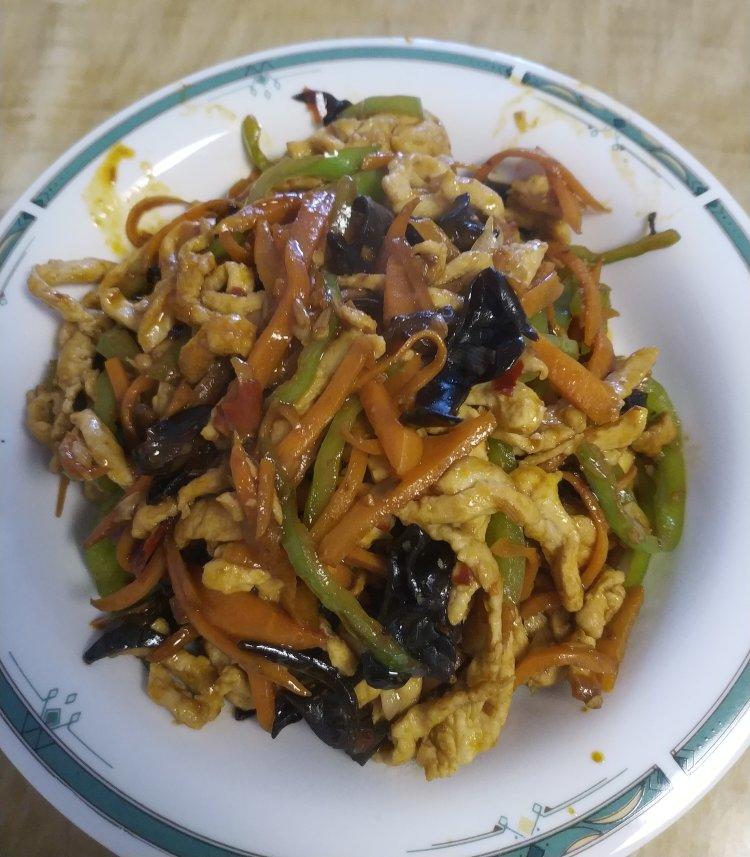 米饭🍚杀手鱼香鸡丝         （减脂期也可以吃）