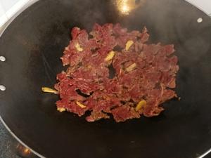 草菇牛肉的做法 步骤6