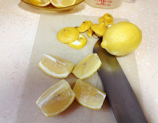 PH糖渍柠檬皮的做法 步骤1