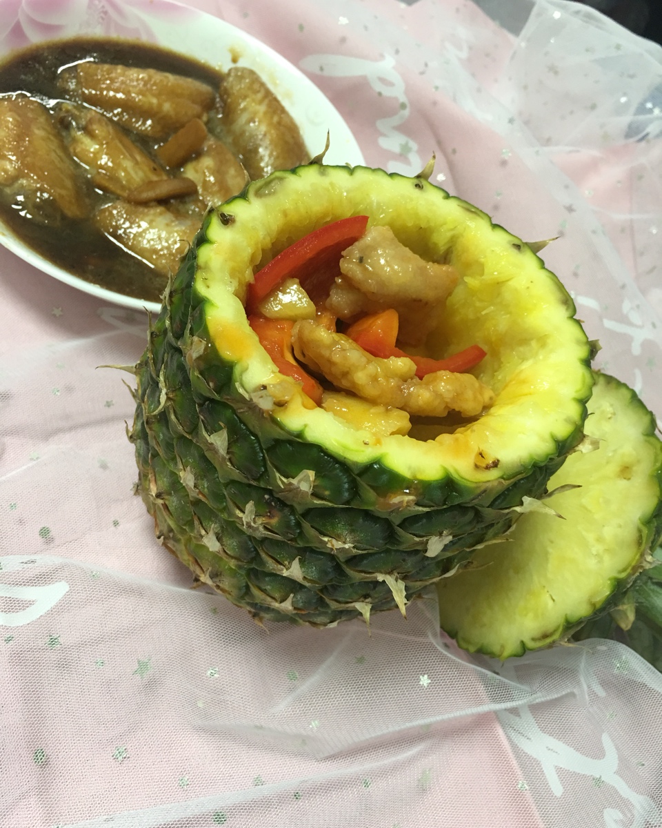 一颗菠萝咕噜肉「厨娘物语」