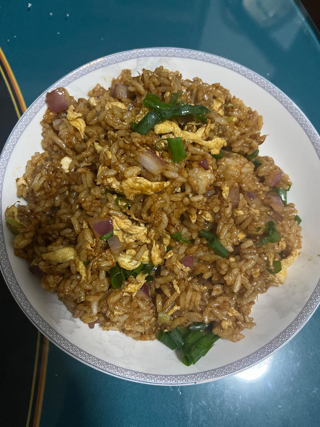 好吃到舔盘的酱油炒饭！