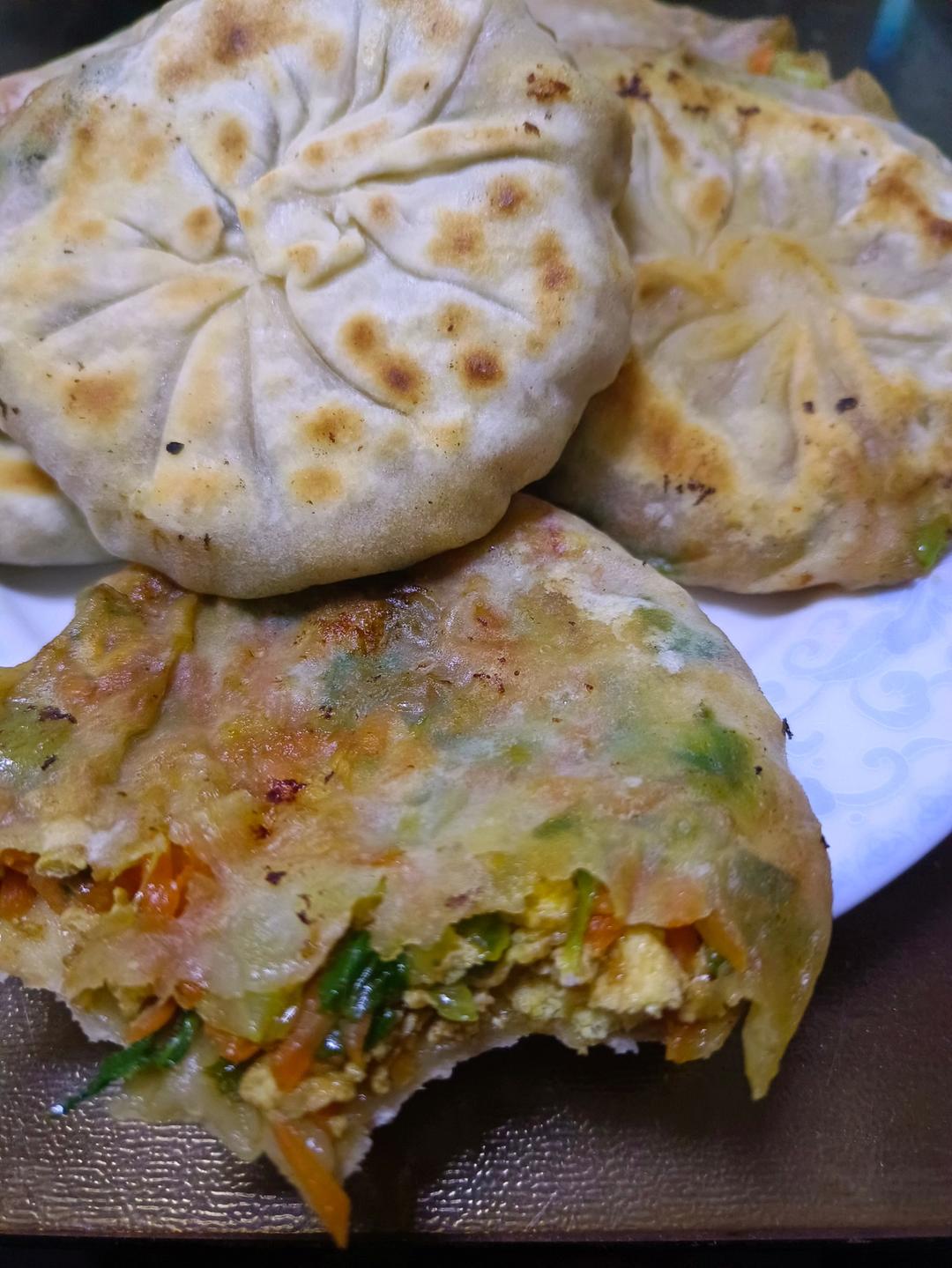皮薄馅大～韭菜鸡蛋饼