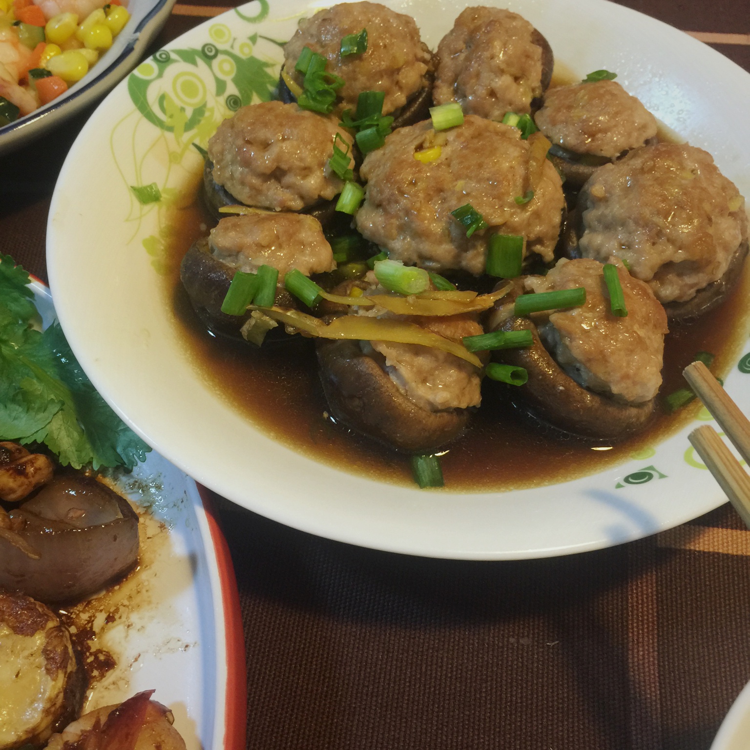 美丽的冬菇凉：冬菇酿