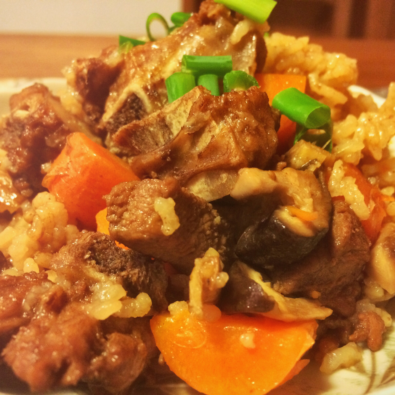 喷香排骨焖饭（爆好吃）