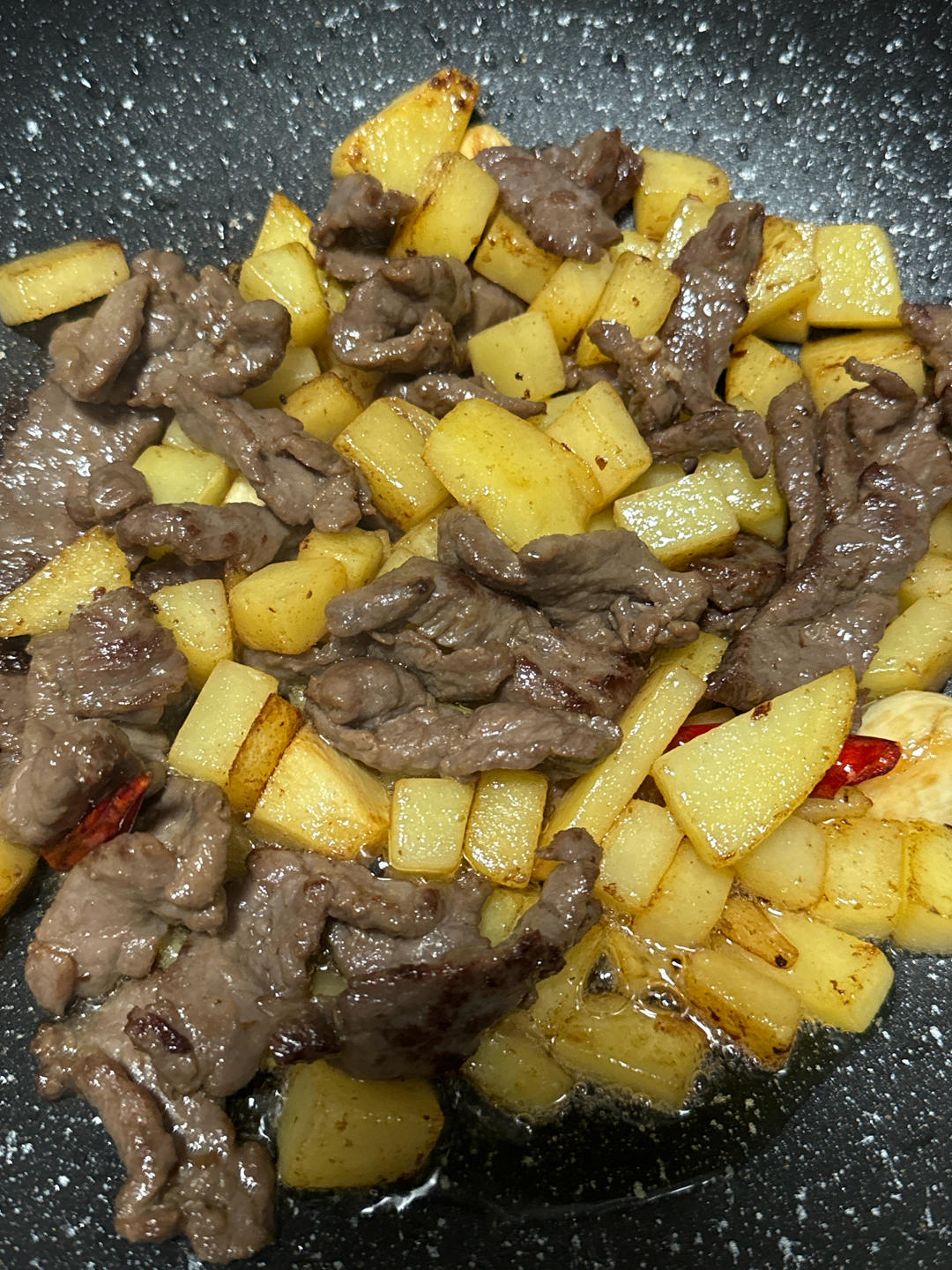 黑椒牛肉炒土豆