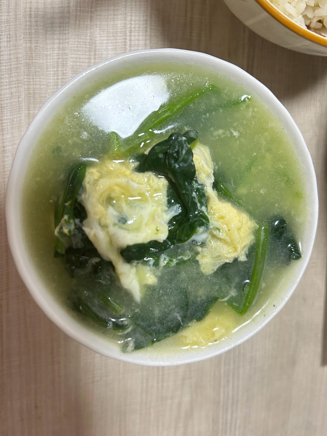 菠菜鸡蛋汤