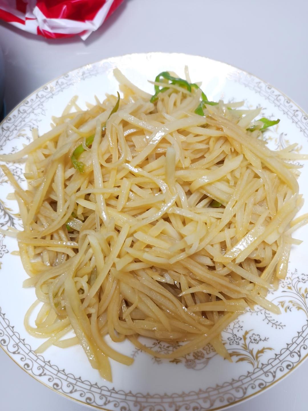 酸辣土豆丝的家常做法 超级下饭