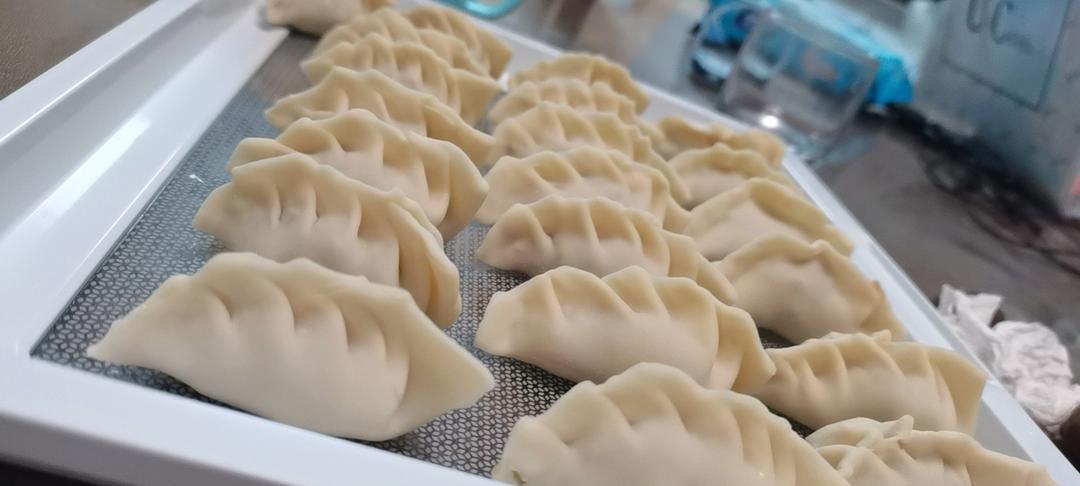 猪肉芹菜饺子馅，饺子馅怎么调才好吃